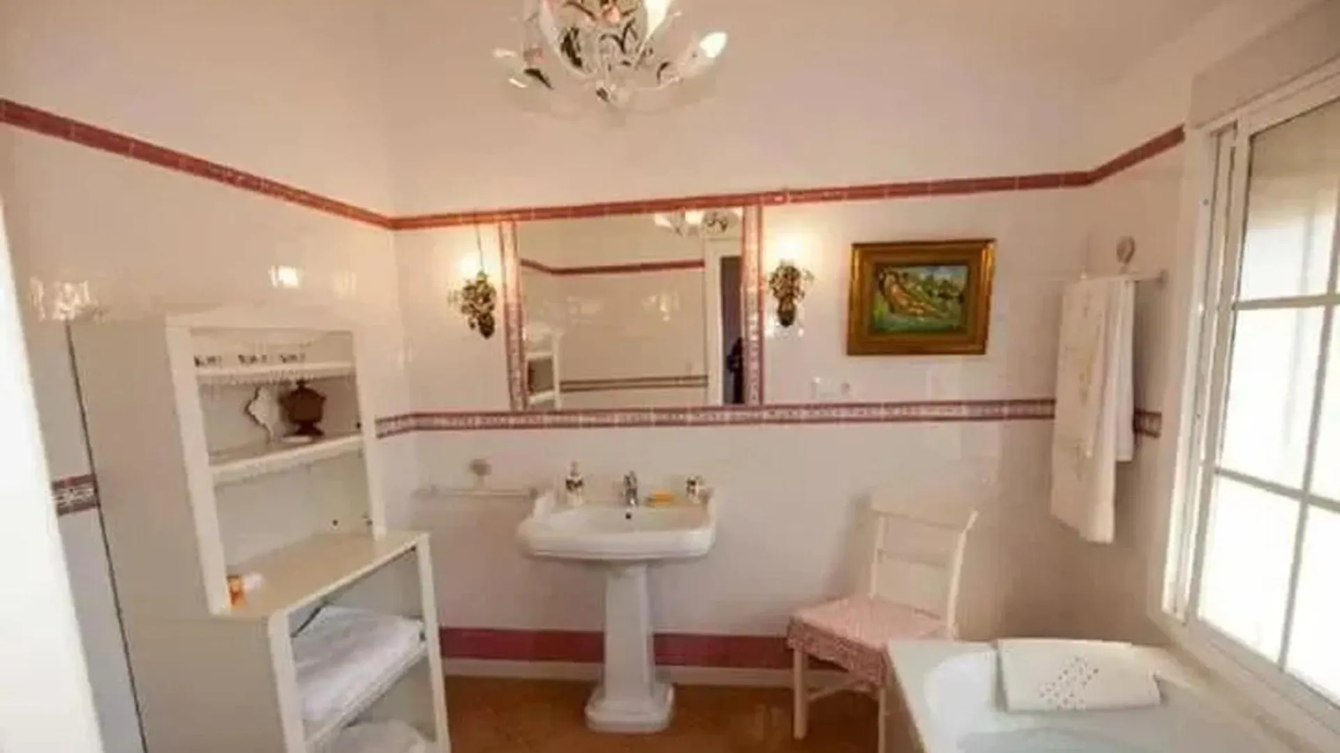 Elegant Villa In Algar With Private Pool